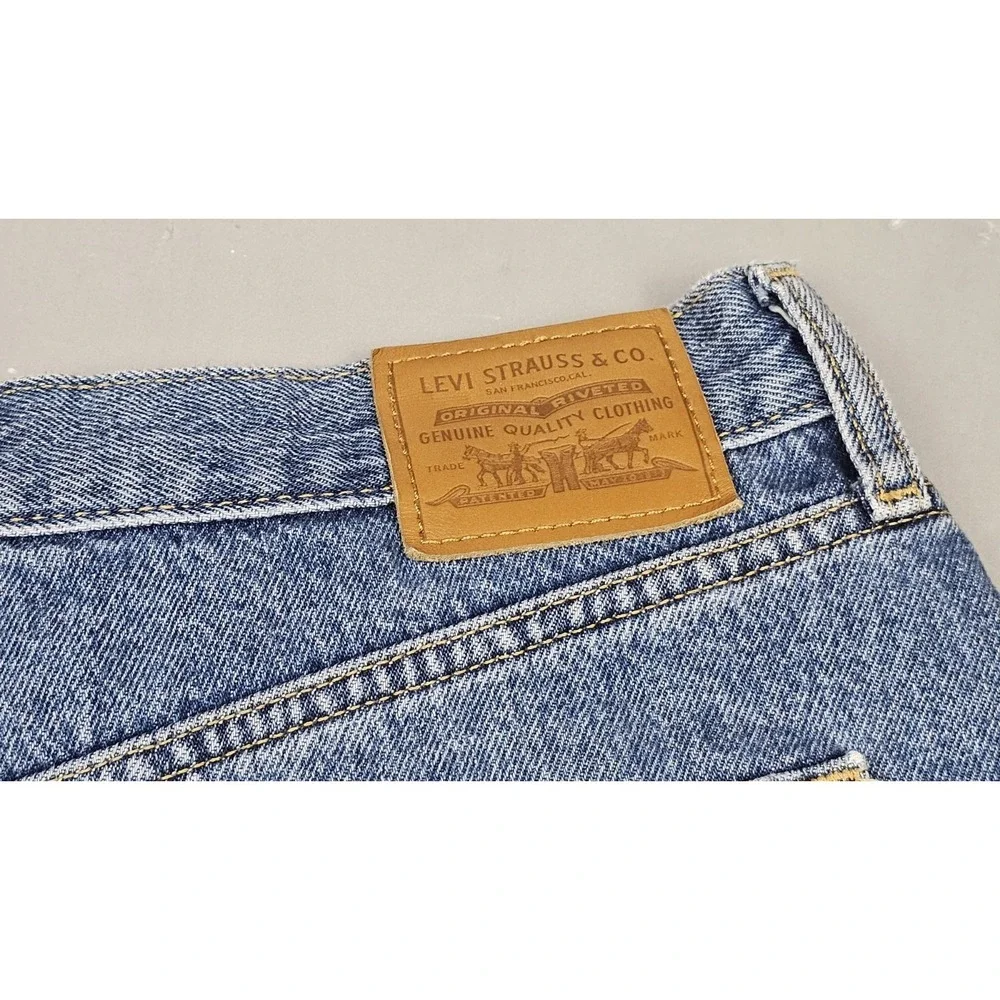 Levis Premium High Baggy Denim Shorts Womens 33 Big E Light Wash A9311-0005